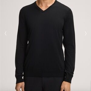 Authentic Men’s Joop! Damien Merino Wool v neck size medium